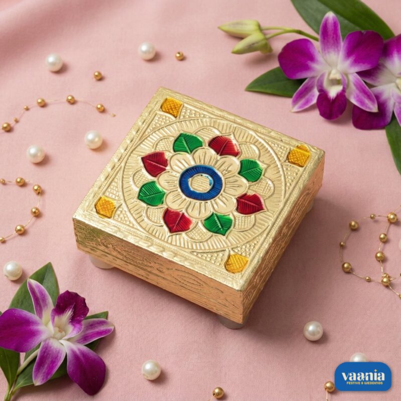 Small Square Chowki - view 2